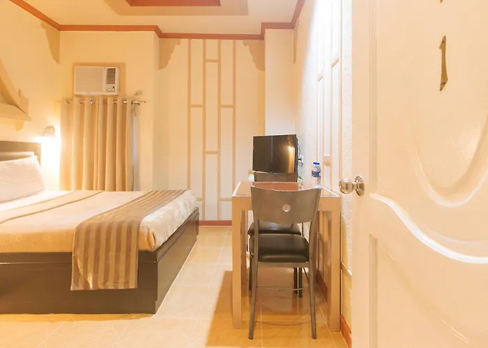 Urban Travellers By Reddoorz Hotel 3*