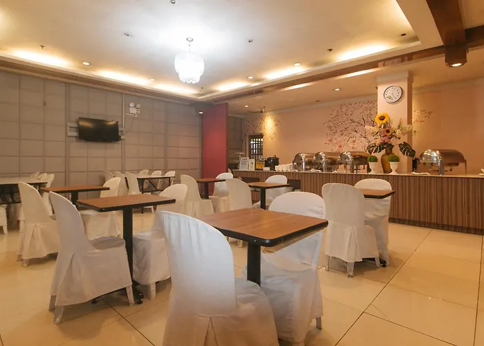 Hotel Urban Travellers By Reddoorz Manila