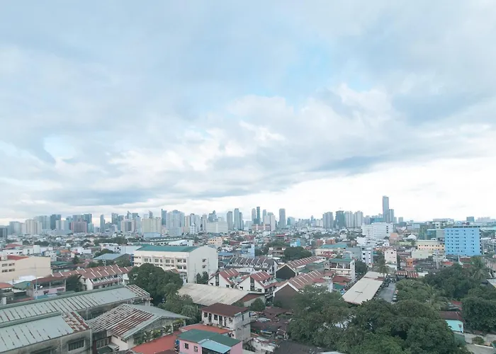 Urban Travellers By Reddoorz Hotel 3*